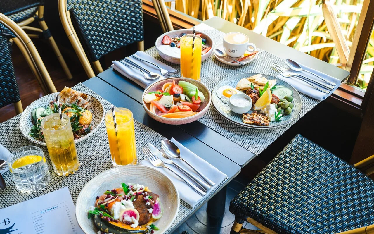 Lunar Restaurant at Lunar Dive Resort : Bamboo Villas