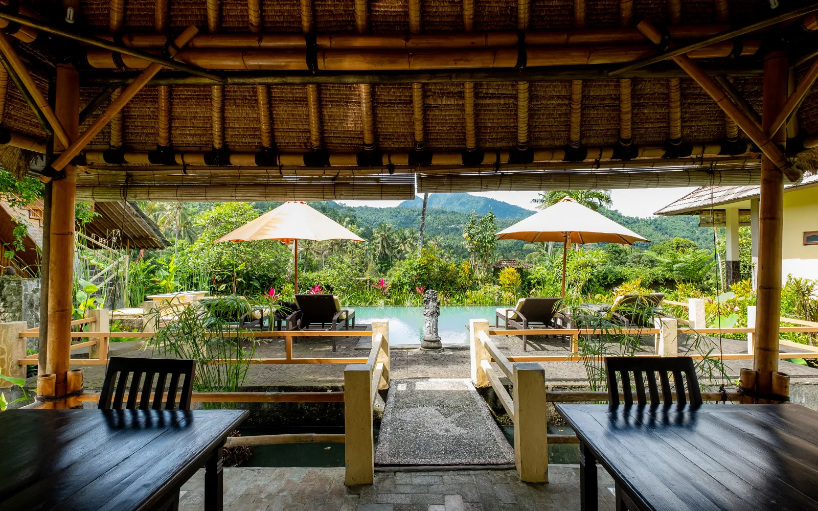 Manuk Restaurant at Villa Manuk