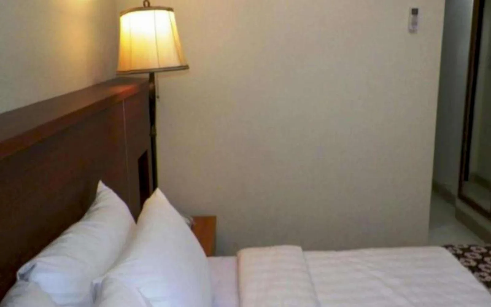 Maranatha Restaurant at Maranatha Grand Hotel