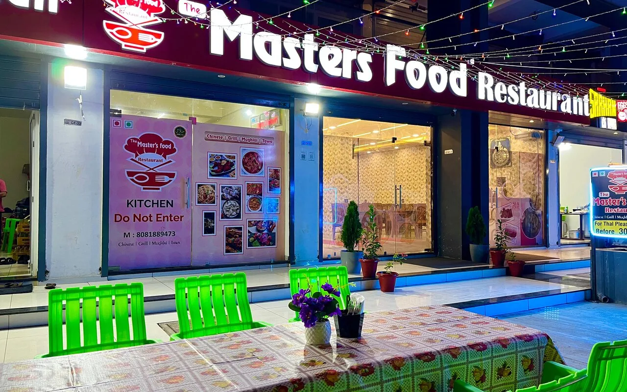 Master Restaurant at Villa Master Residance - Sidakarya near Renon
