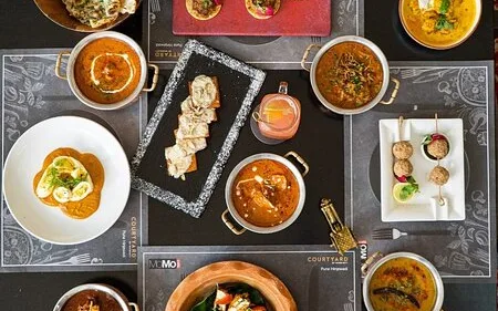 MoMo Cafe
