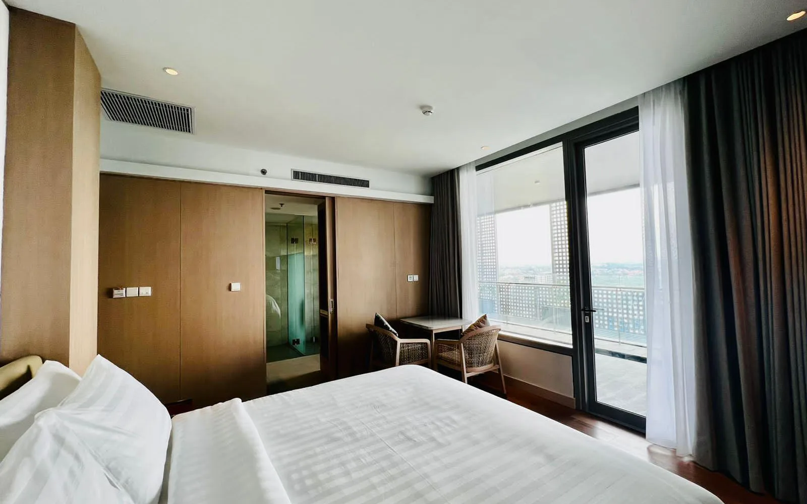 Mumilicious at Ra Suites Simatupang