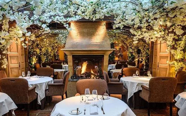 Nice Restaurant