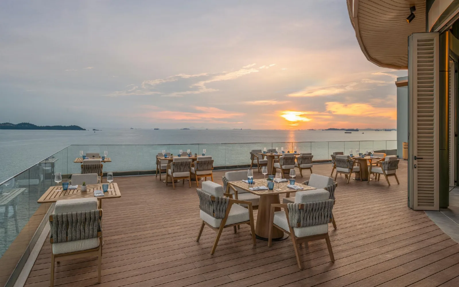 Nirup Beach Grill