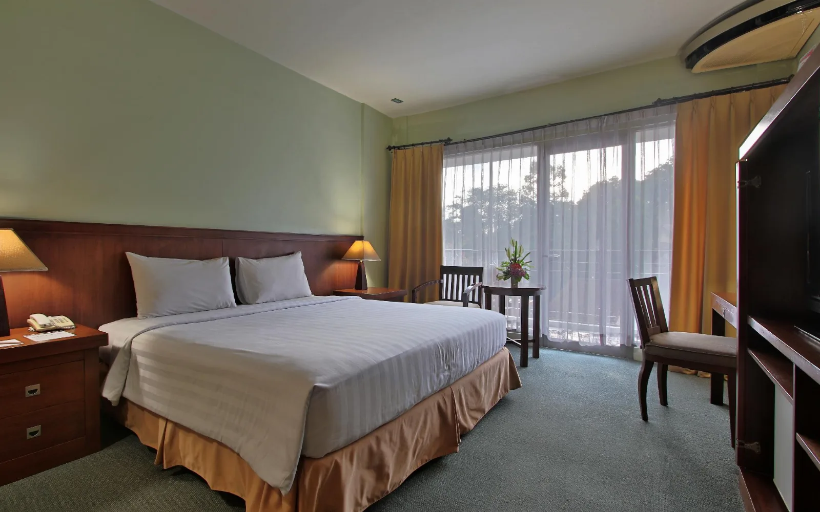 North Dago Cafe at The Jayakarta Suites Bandung