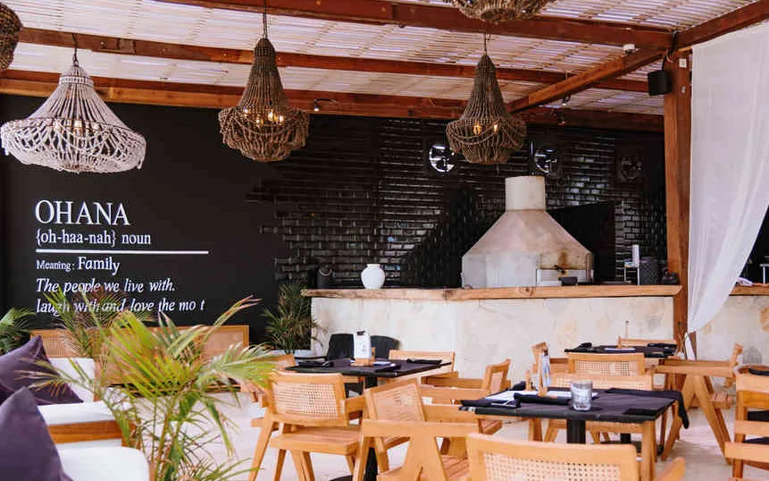 Ohana's Beachfront Restaurant