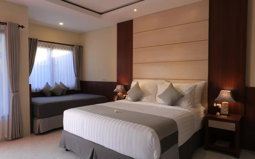 Ombak Oceanfront Restaurant at Ombak Sunset Villas