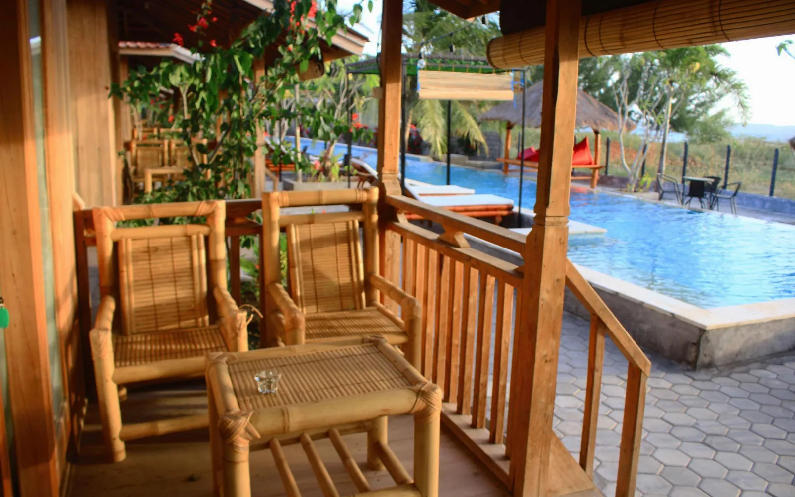 Panorama Oceanfront Restaurant at Panorama Cottages Beach Village