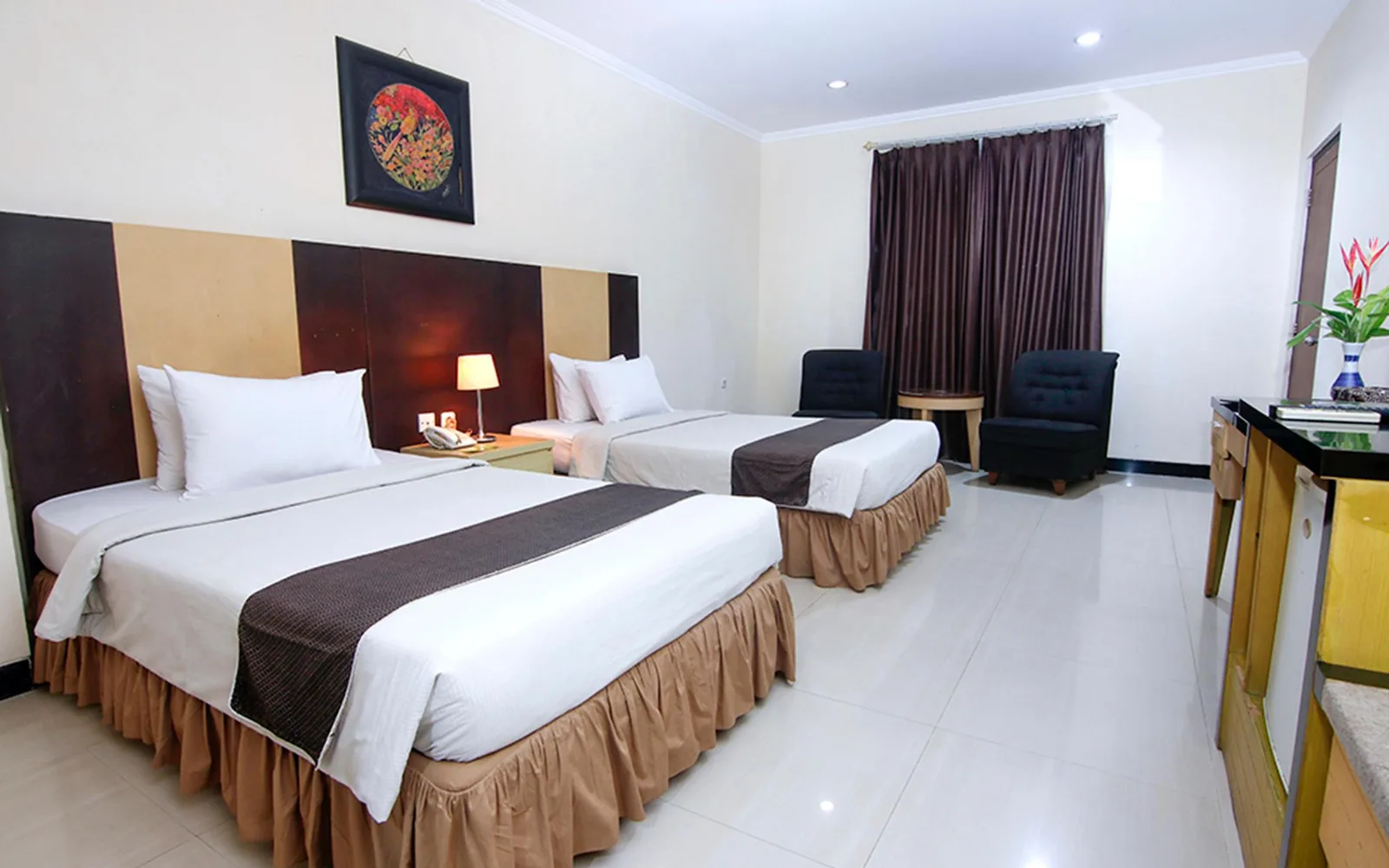 Parkside Restaurant at Parkside Mandarin Hotel Pekalongan