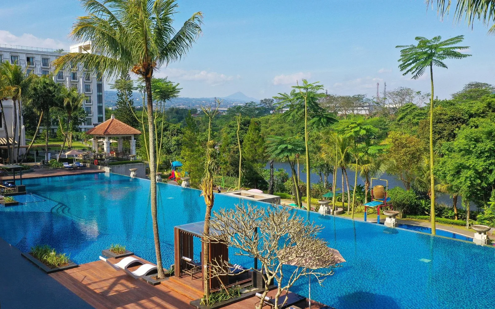 Pine Terrace at Mason Pine Hotel Bandung