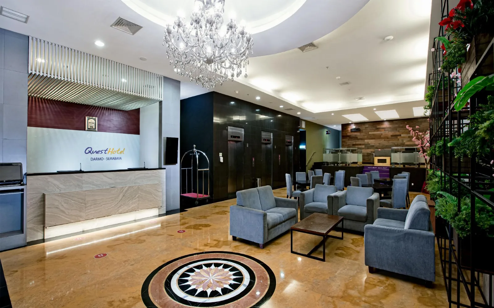 Poolside Lounge Bar at Quest Hotel Darmo - Surabaya by ASTON