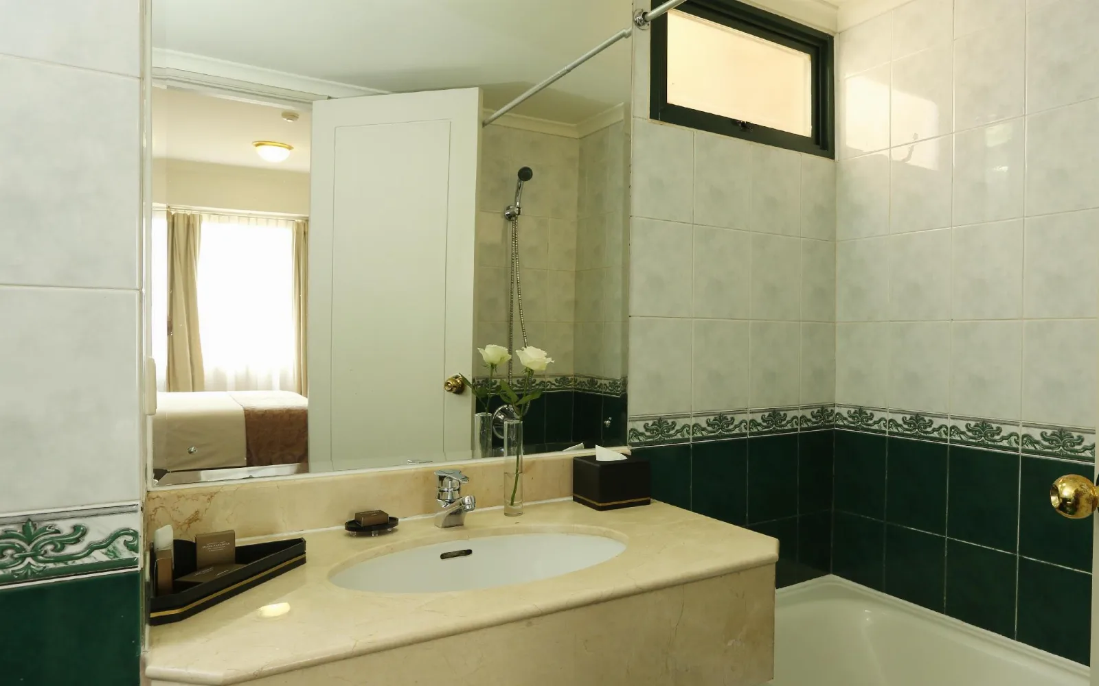 Porta Venezia at Aryaduta Suite Semanggi
