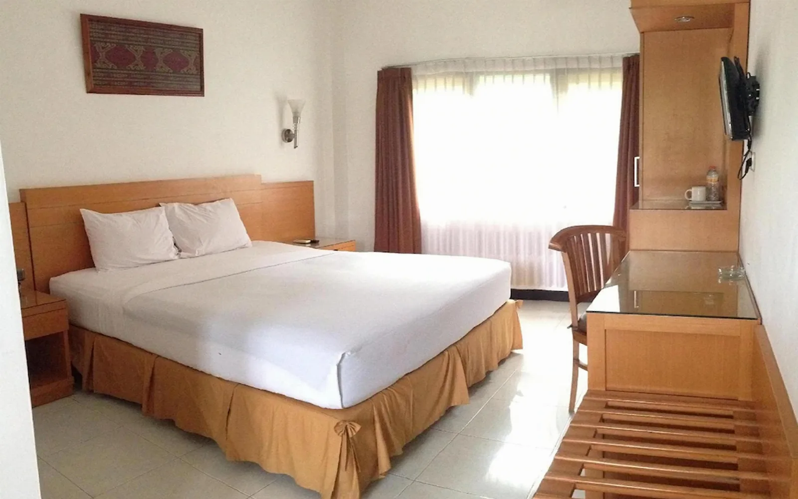 Puri Oceanfront Restaurant at Hotel Puri Indah & Convention