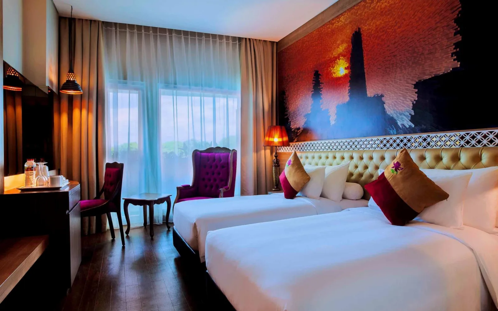 Purple Restaurant at Grand Mercure Yogyakarta Adi Sucipto