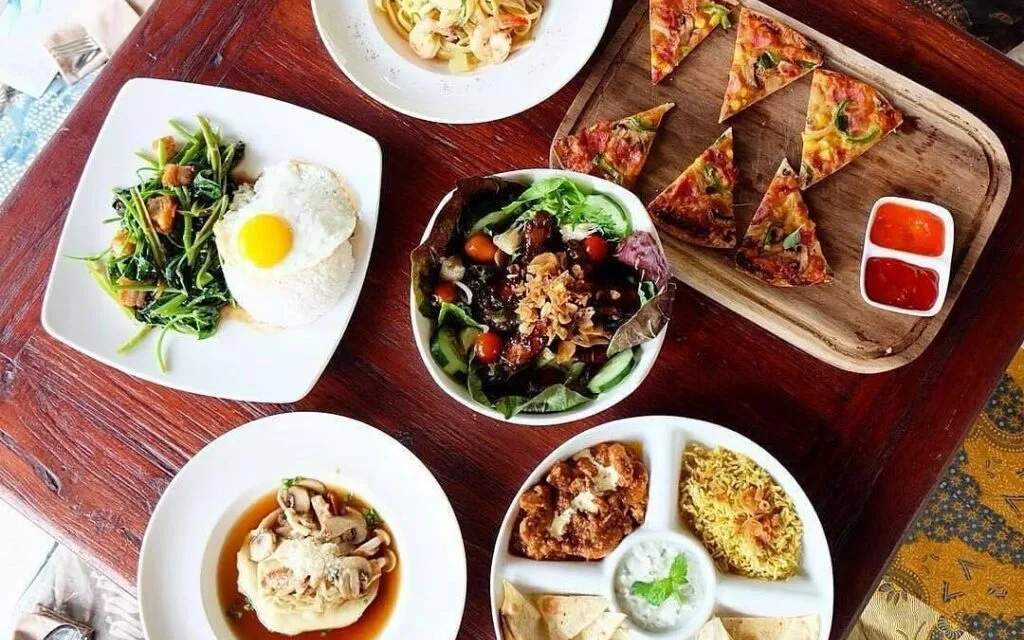 Quick Bite Corner at POP! Hotel Teuku Umar Denpasar - Bali
