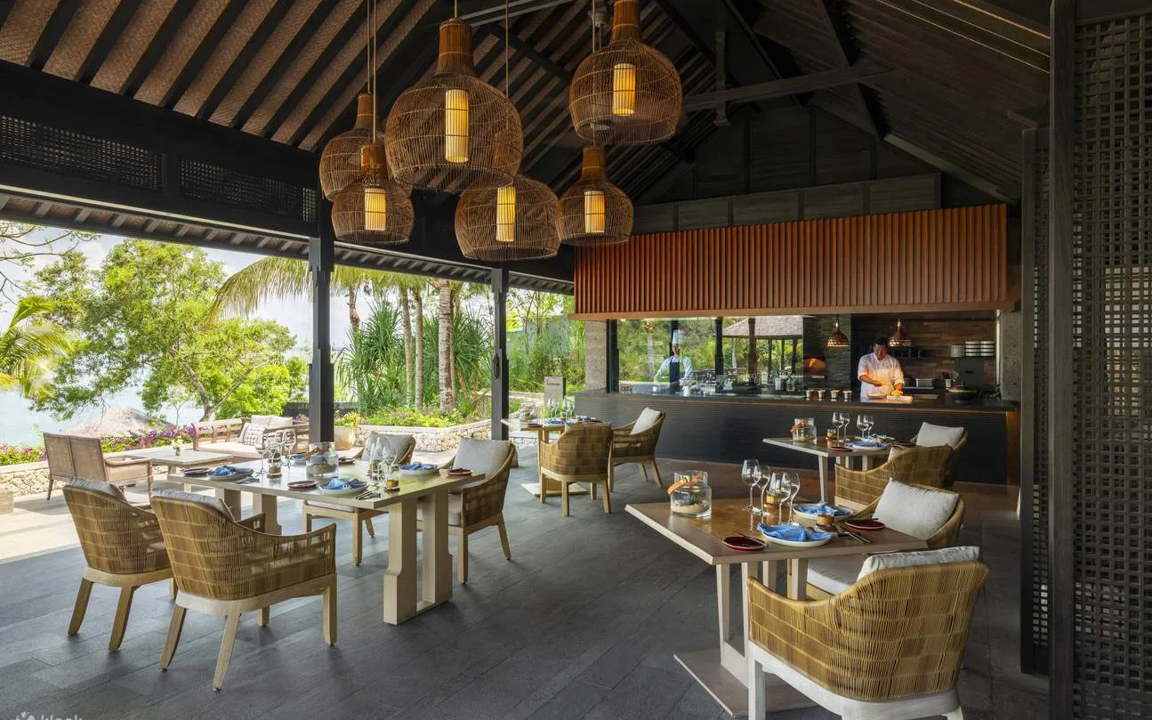 Raffles Restaurant