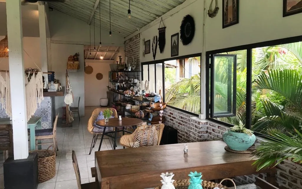 Red Salt Cafe Pererenan