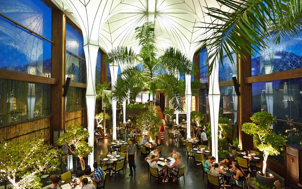 Reward Lounge Bar