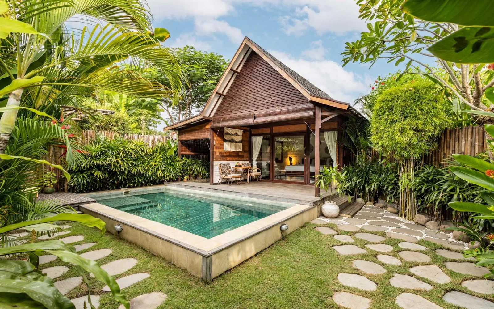 Rimba Oceanfront Restaurant at Rimba Villas Gili Air