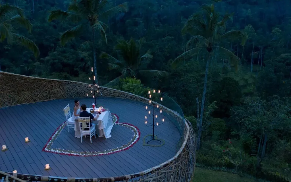 Romantic Restaurant