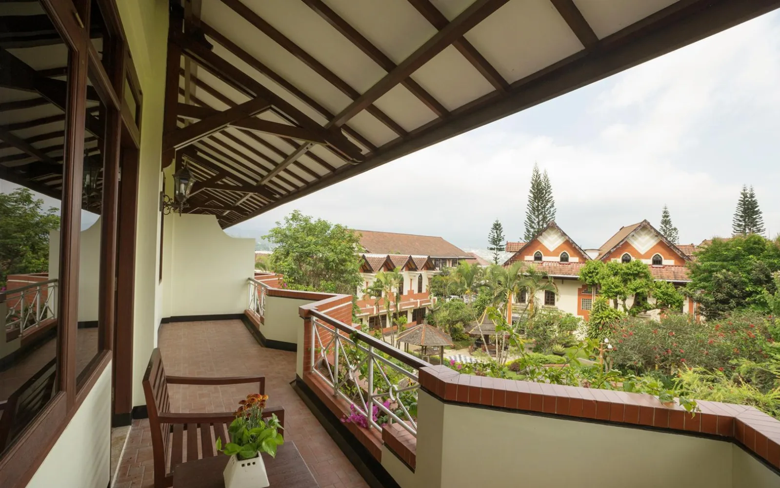 Royal Restaurant at Royal Hotel and Villa Batu