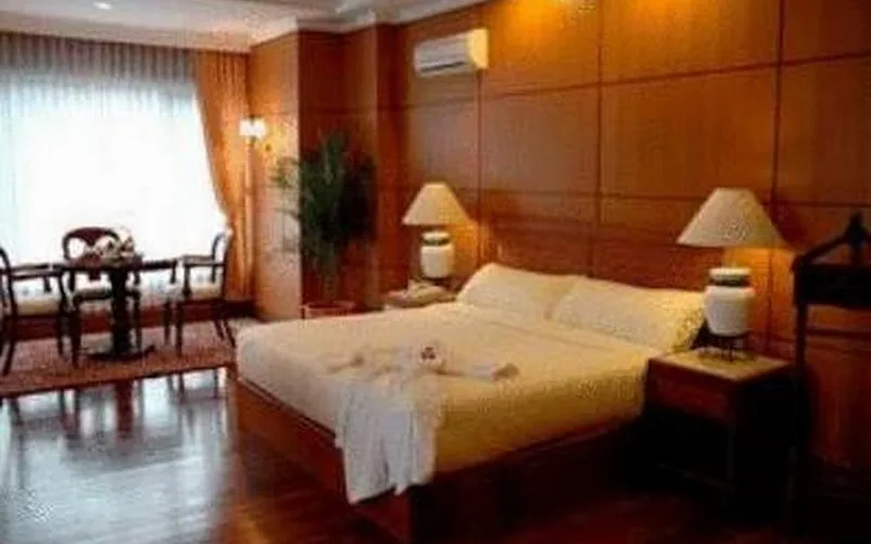 Royal Restaurant at Royal Senyiur Hotel