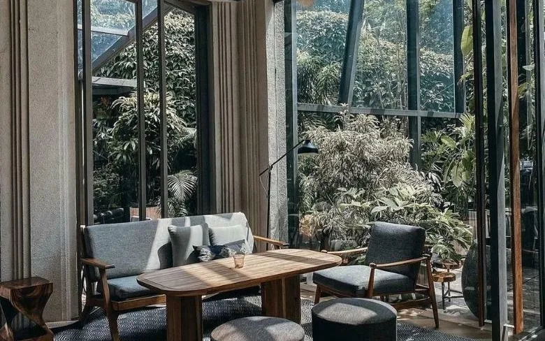 Saka Dining Pavilion at Saka Villa
