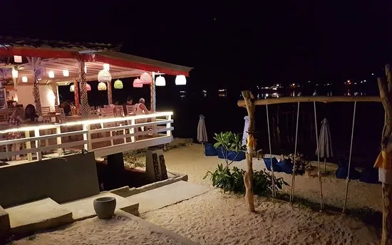 Sea Restaurant at Sea Bridge Villa Ceningan