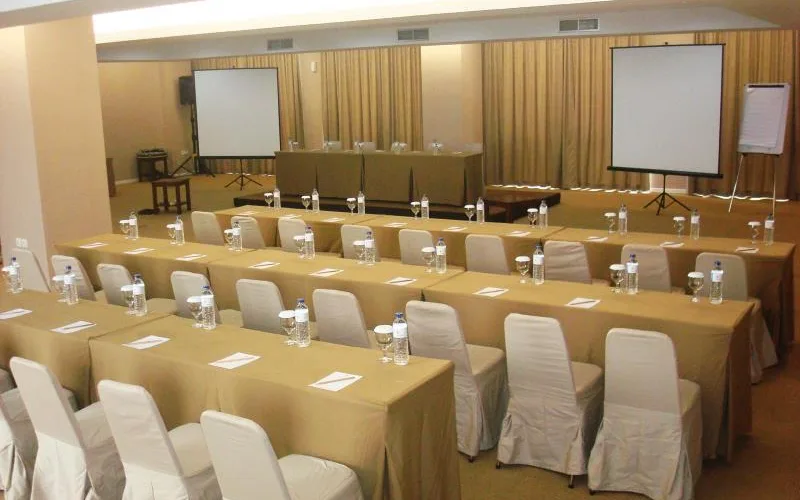Siak Lounge & Bar at Hotel Dafam Pekanbaru