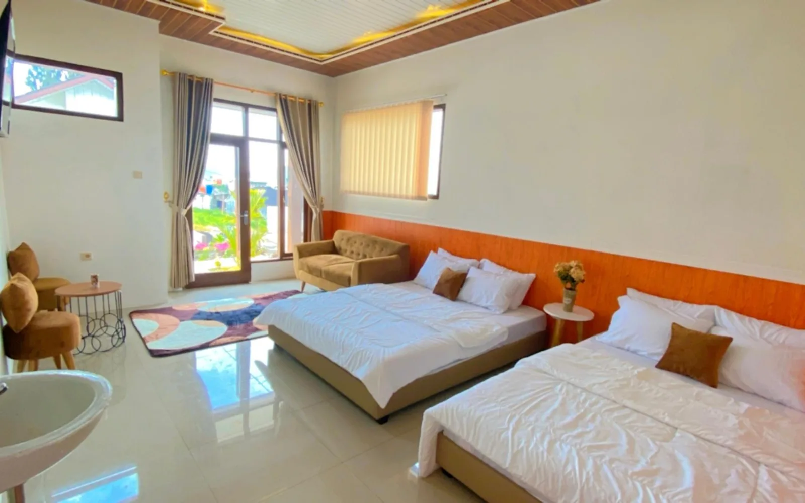 Signature Floating Pool Breakfast at Madinna Villa Dieng