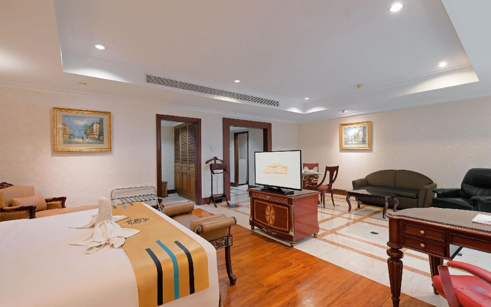 Silver Spoon Restaurant at Sunlake Waterfront Resort & Convention Jakarta