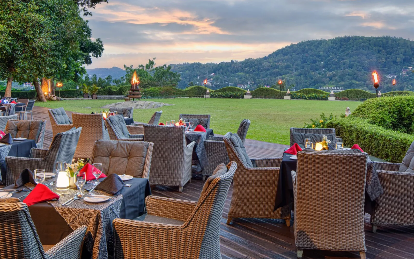 Sri Restaurant at Sri Phala Resort & Villa