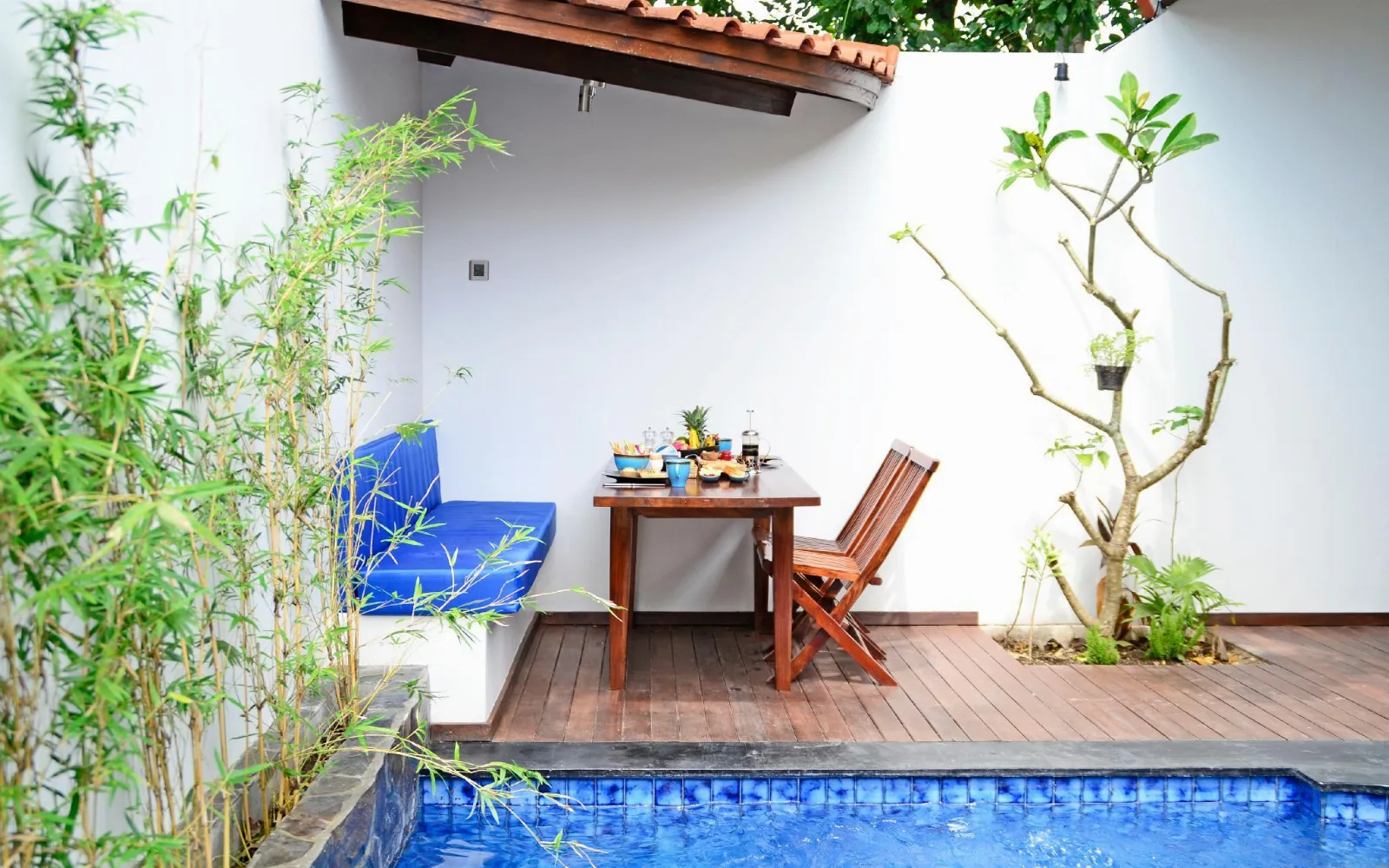 Stay Oceanfront Restaurant at Stay Shark Villas Gili Air