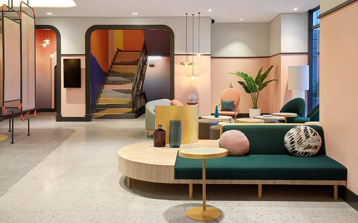 sTREATs Bar & Social Lounge at ibis Styles Jakarta Tanah Abang