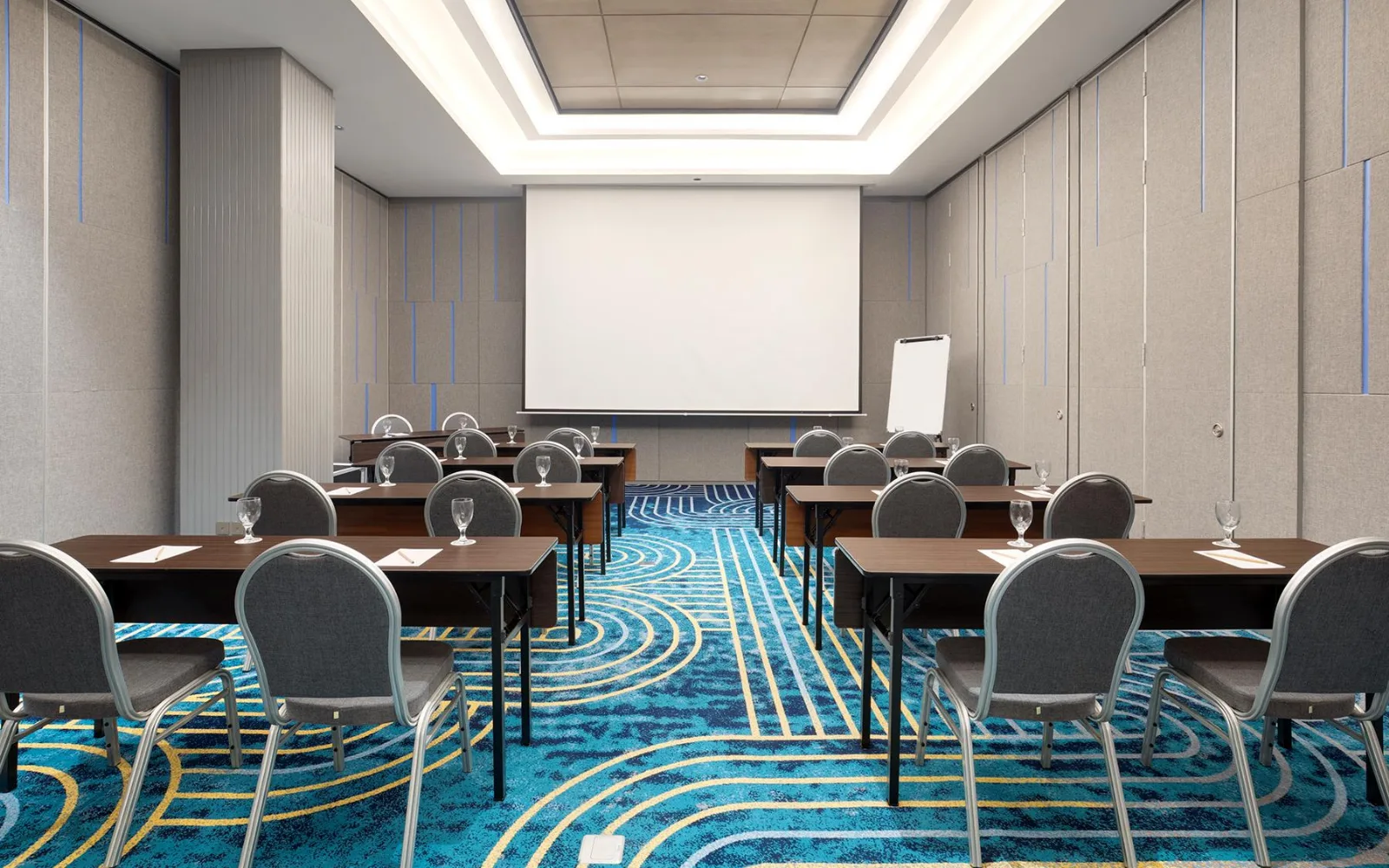 sTREATs Lobby Lounge at ibis Styles Semarang Simpang Lima