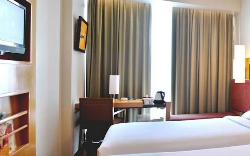 sTreats Restaurant at Ibis Styles Solo