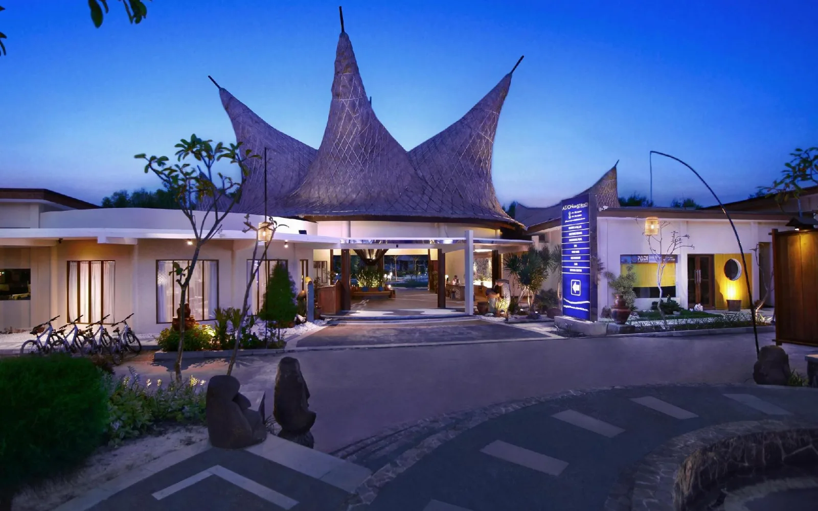 Sunset Bar at Aston Sunset Beach Resort - Gili Trawangan