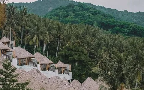 Sunset Cliff Bar at Kalandara Resort Lombok