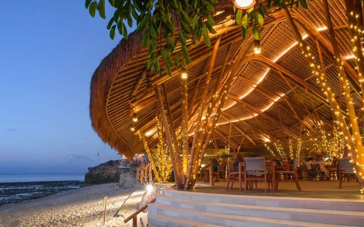 Sunset Restaurant at Sunset Coin Lembongan Cottage & Spa