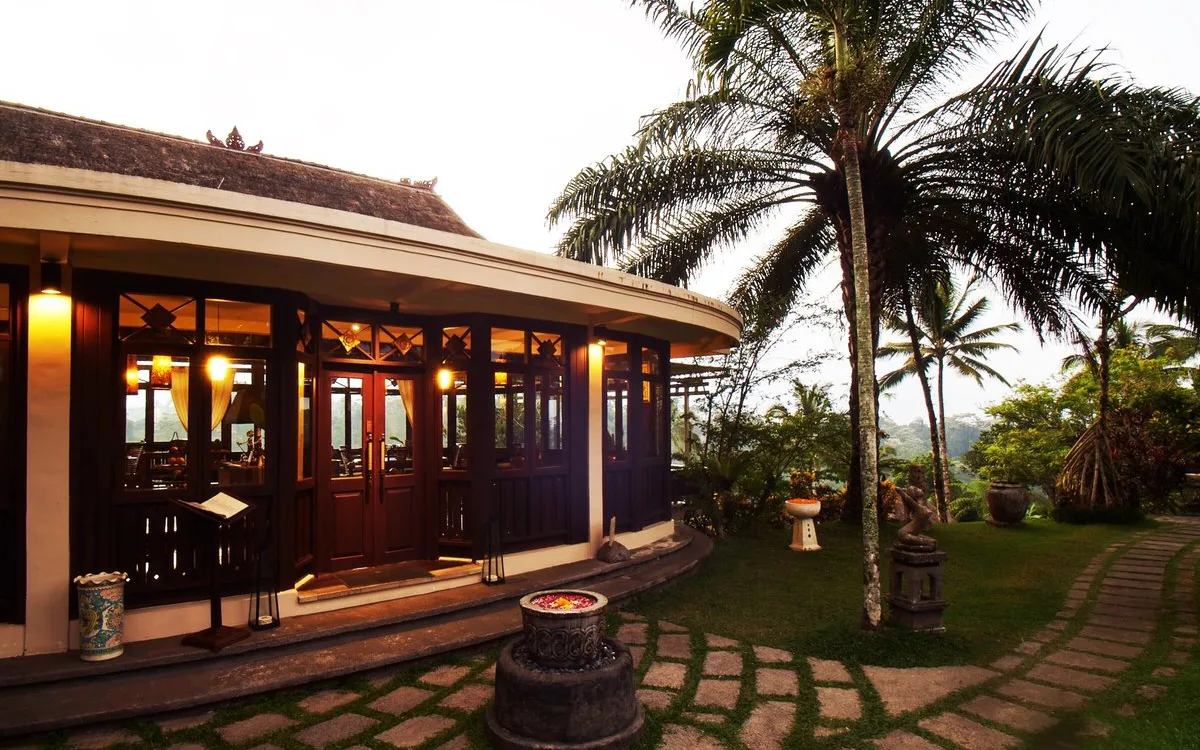 Surya Restaurant at Surya Kembar Luxury Villas