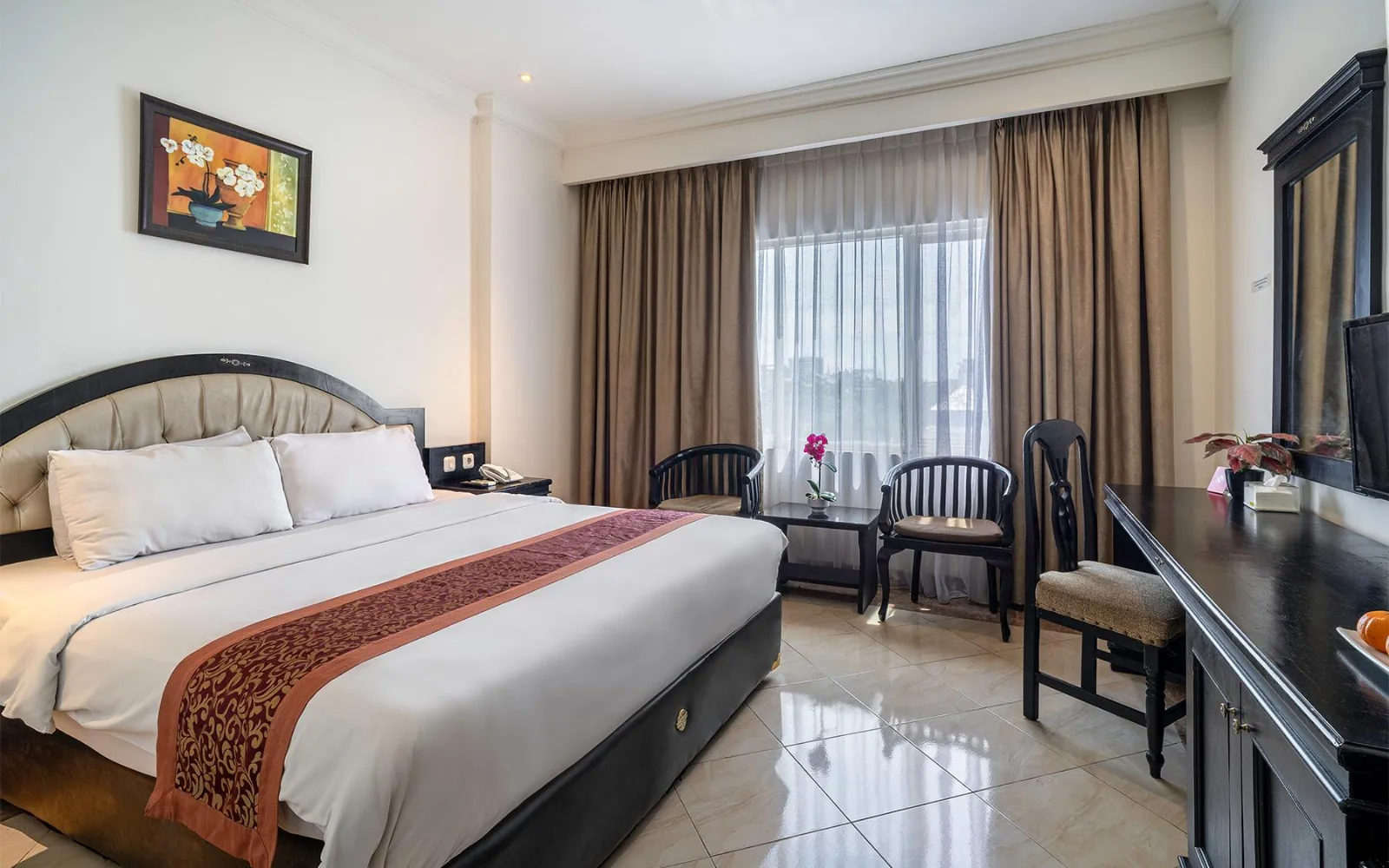 Sutomo Restaurant at Sutomo Hotel Losari Makassar By LIFE