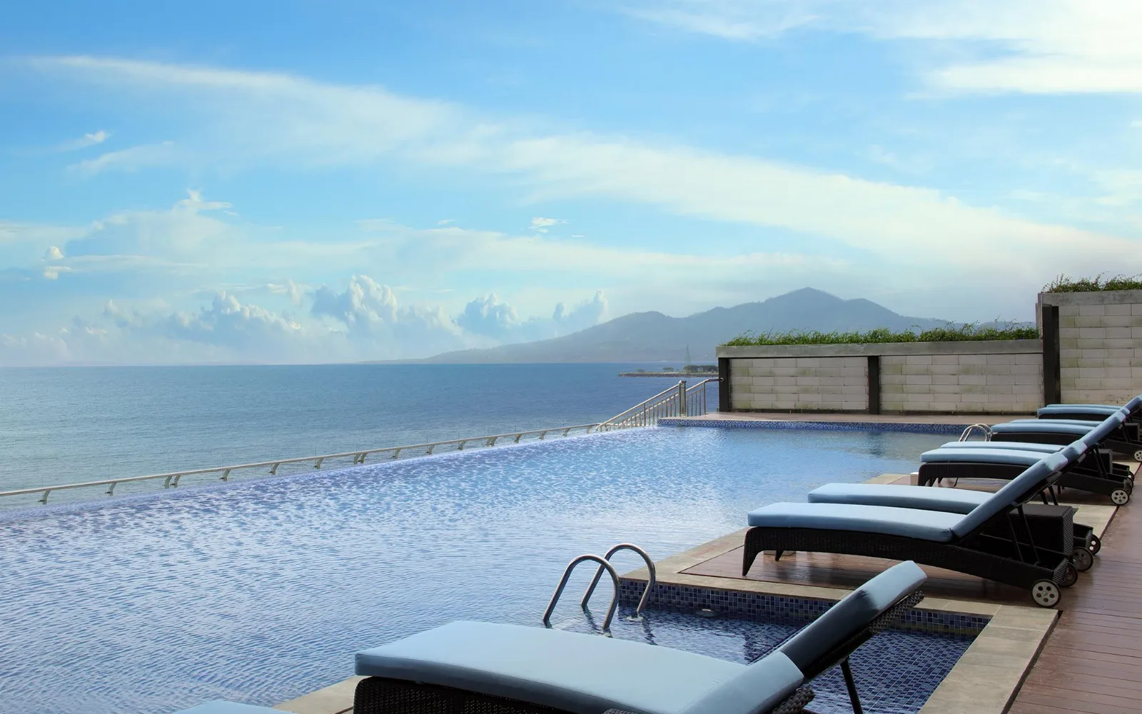 Tao Yuan Chinese Restaurant at Four Points by Sheraton Manado
