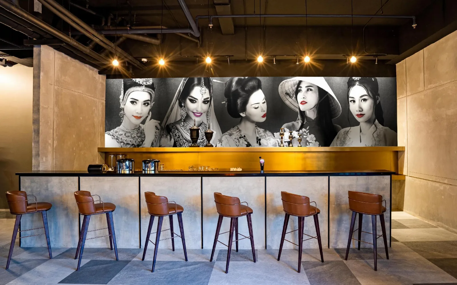 Tapas Lounge & Bar