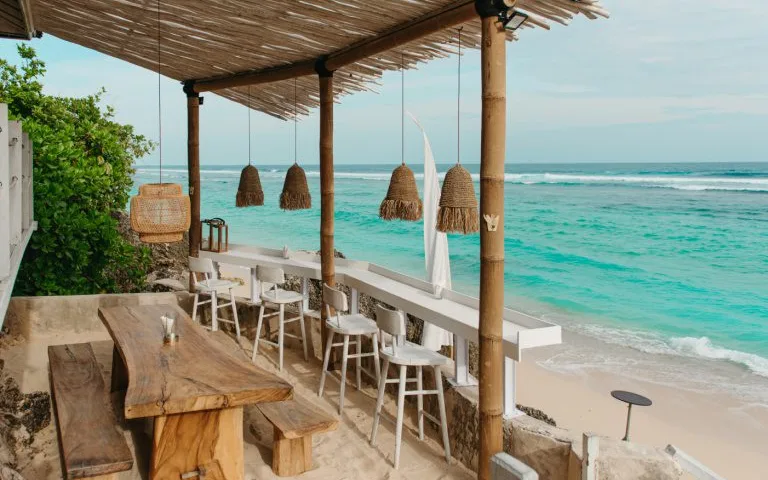 Temple Bar & Lounge at Karma Kandara