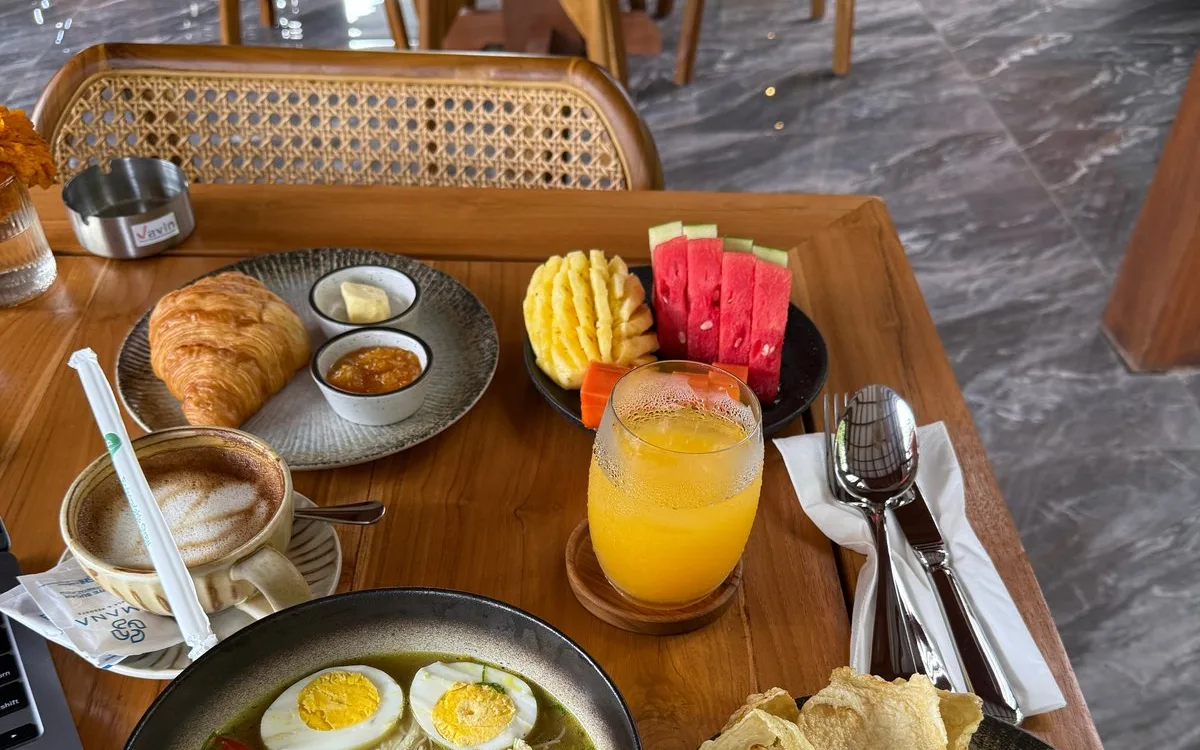 The Akatara Lounge