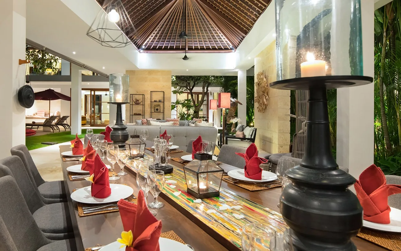 The Casa Lounge at Casa Brio, 4-bedroom Luxury Seminyak Pool Villa