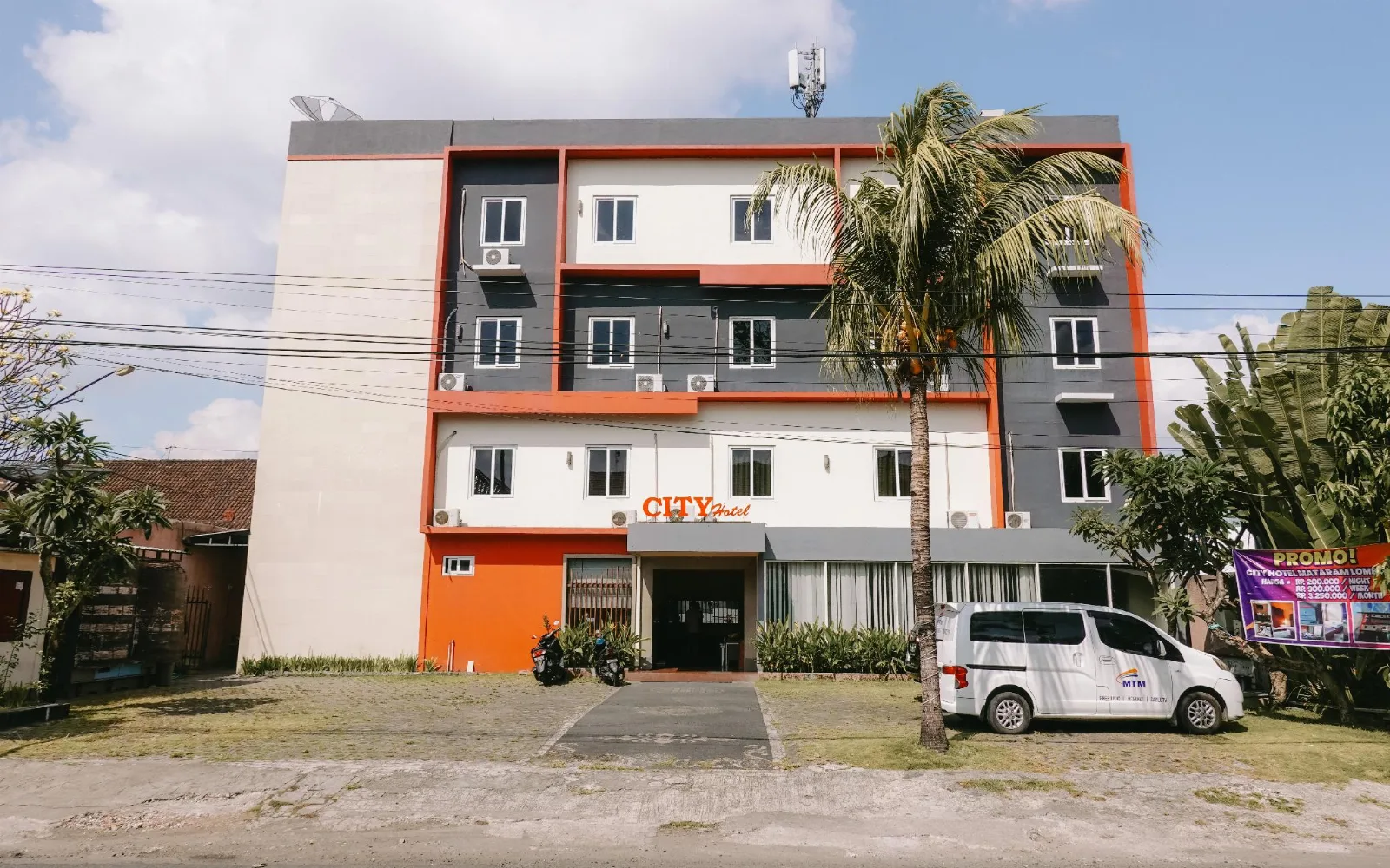 The City Beach Club & Lounge