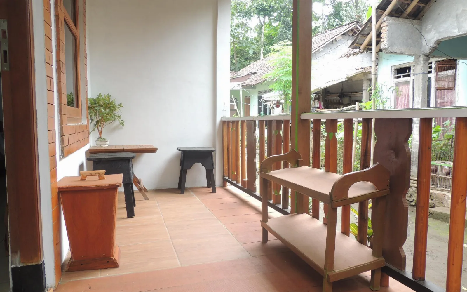 The Dalem Lounge at Dalem Sudarno Syariah by Ndalem Beong