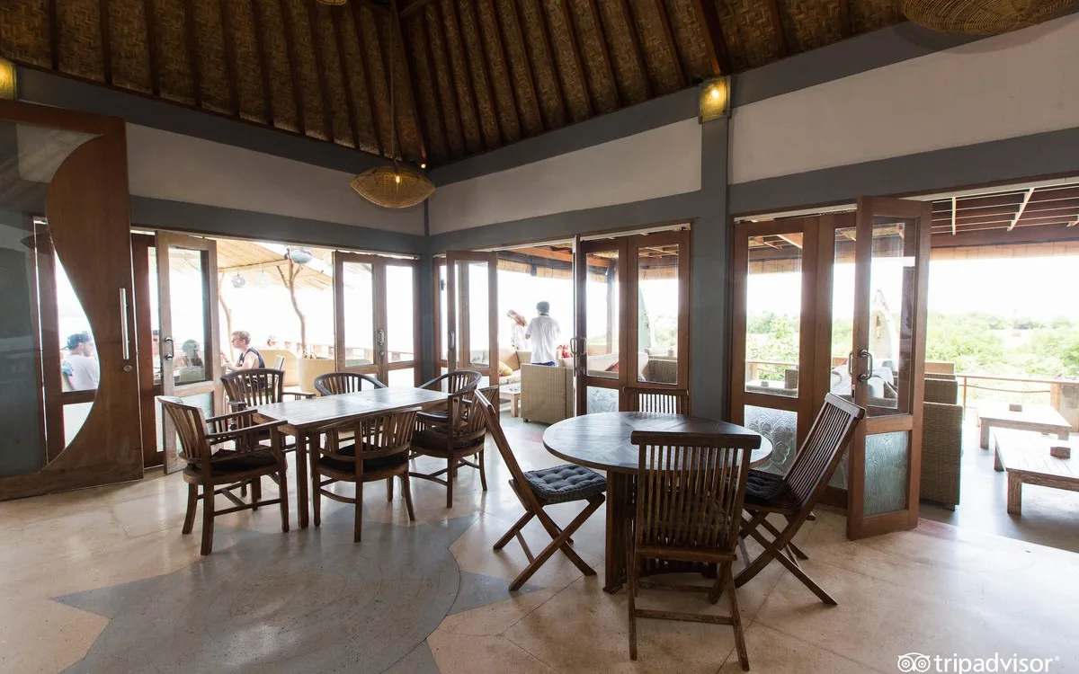 The Dream Lounge at Dream Beach Huts by ABM