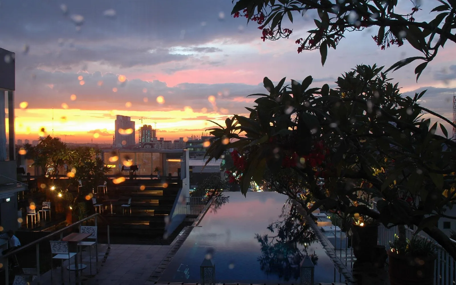 The Edge Lounge at Kemang Icon Hotel